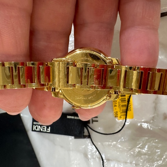 Fendi Ladies Quartz watch Run Away $1500 - Picture 2 of 5